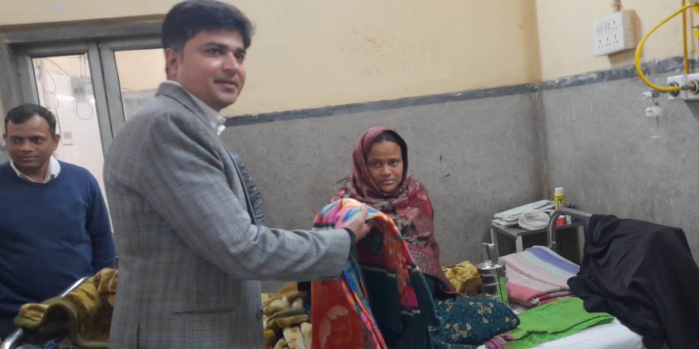 Distribution of blankets in Goverment Hospital.